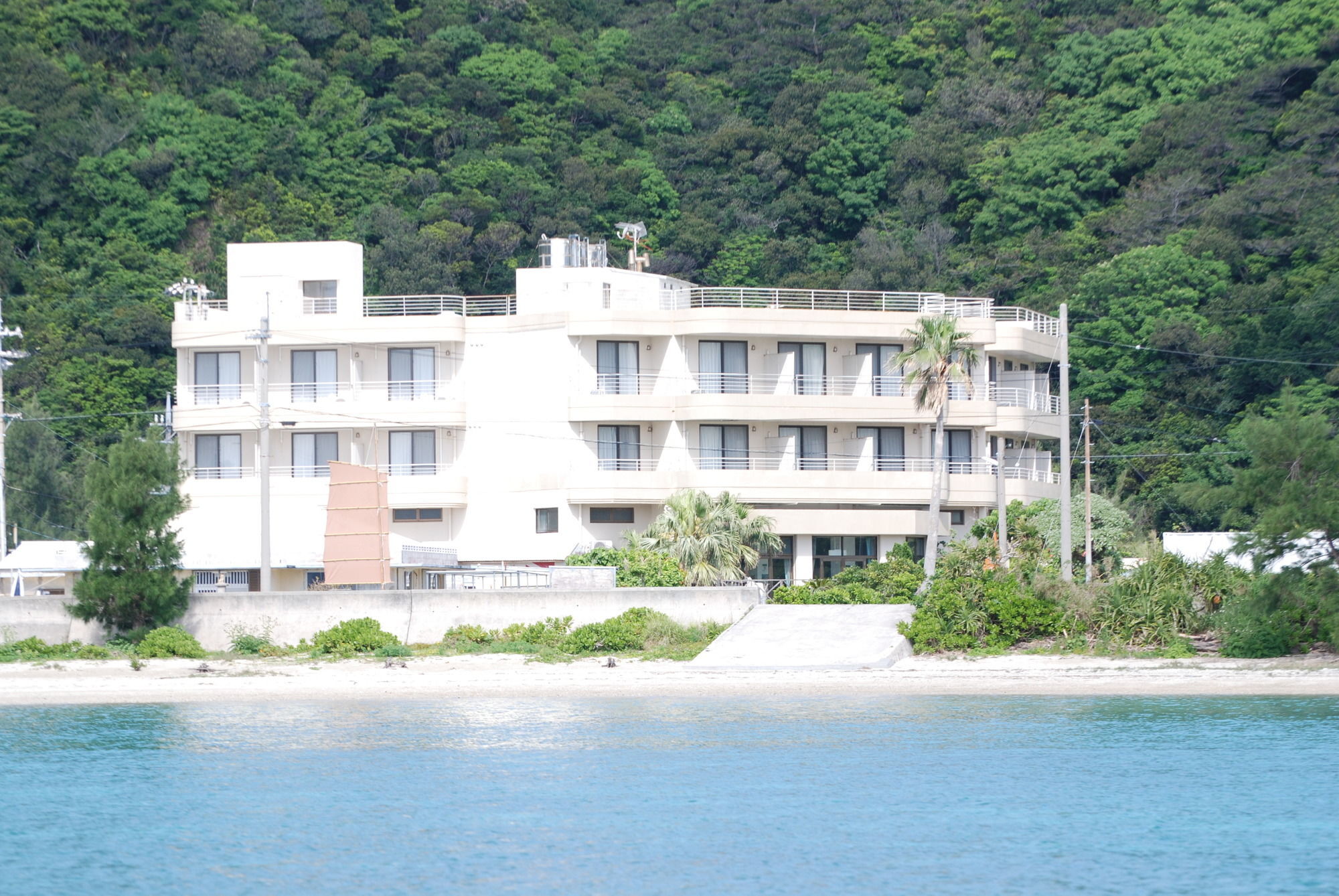 Kerama Beach Hotel Zamami Exterior foto